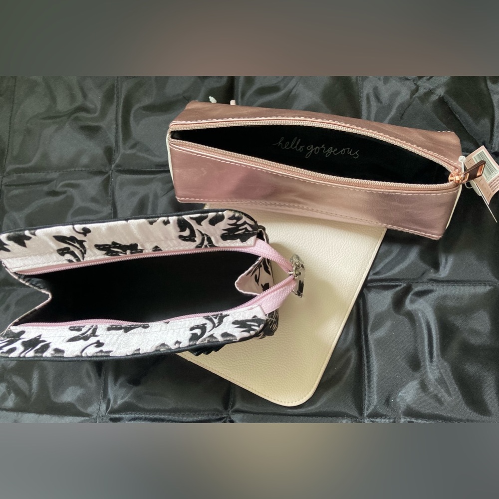 3 Brand New Makeup Bags - Picture 5 of 5
